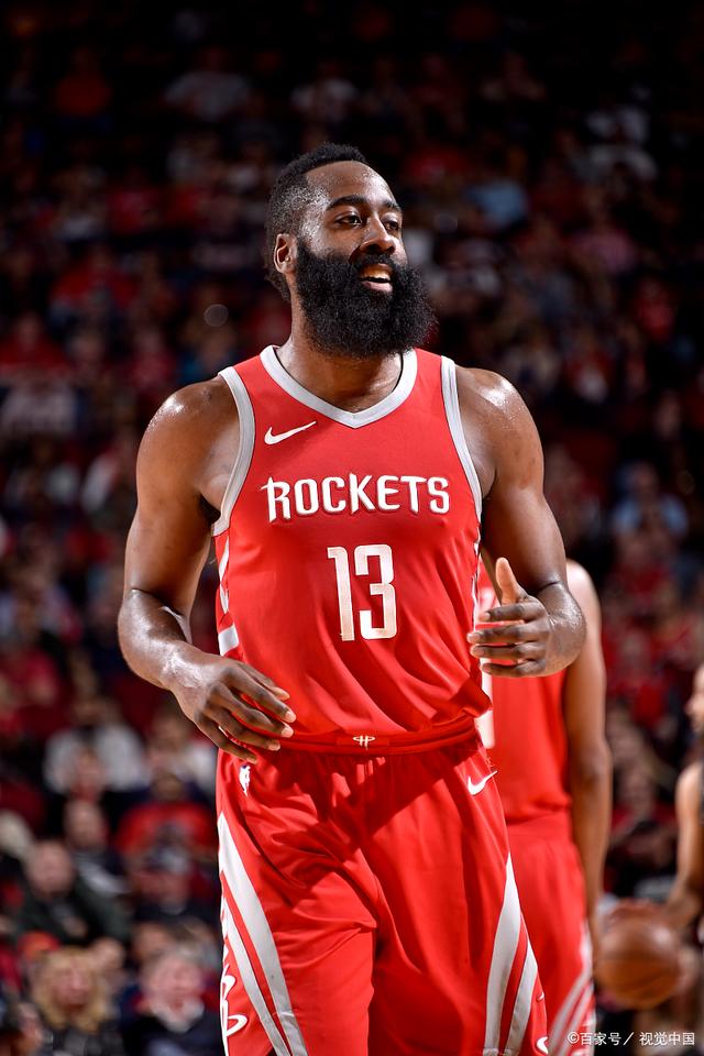 摩洛哥主帅：阿什拉夫会随队出征非洲杯，相信他能尽快康复（阿什拉夫将随摩洛哥出征非洲杯，主帅看好其尽快复出）