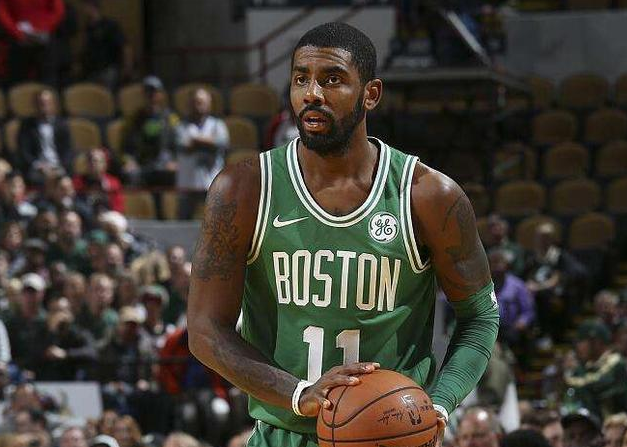 马丁内斯：C罗没有暴力行为，他只是想摆脱防守他的人（马丁内斯：C罗无暴力动作，只为甩开贴身防守）