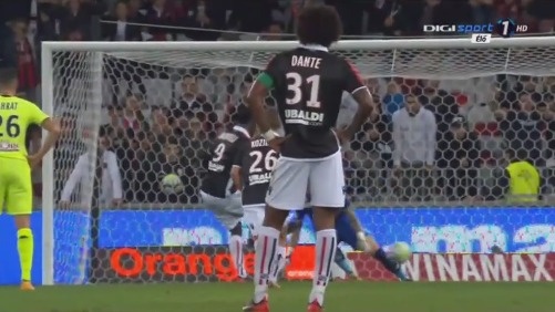 罗马诺：尤文、巴萨等俱乐部在关注伯恩茅斯后卫塞内西（罗马诺：尤文、巴萨等队正考察伯恩茅斯后卫塞内西）