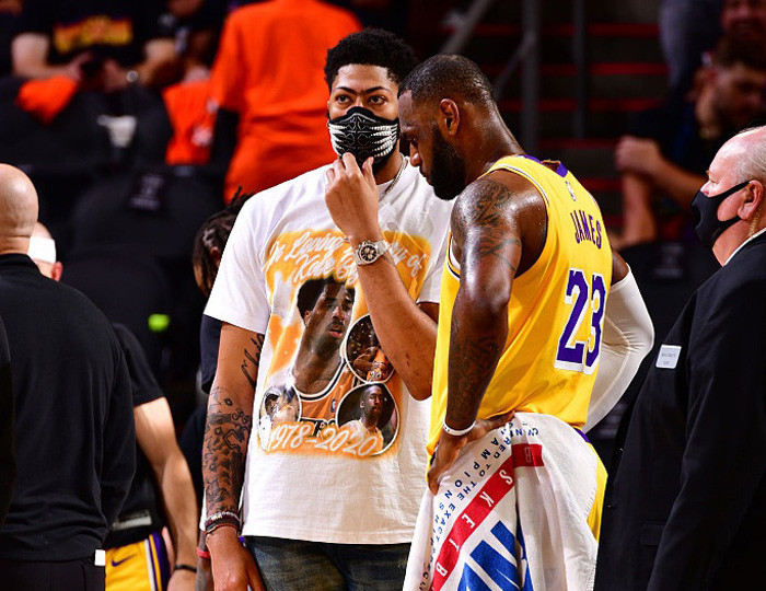 环足奖2025年度最佳球员15人候选：哈兰德在列，巴黎6人入选（环足奖2025年最佳球员15人候选出炉：哈兰德在列，巴黎6人上榜）