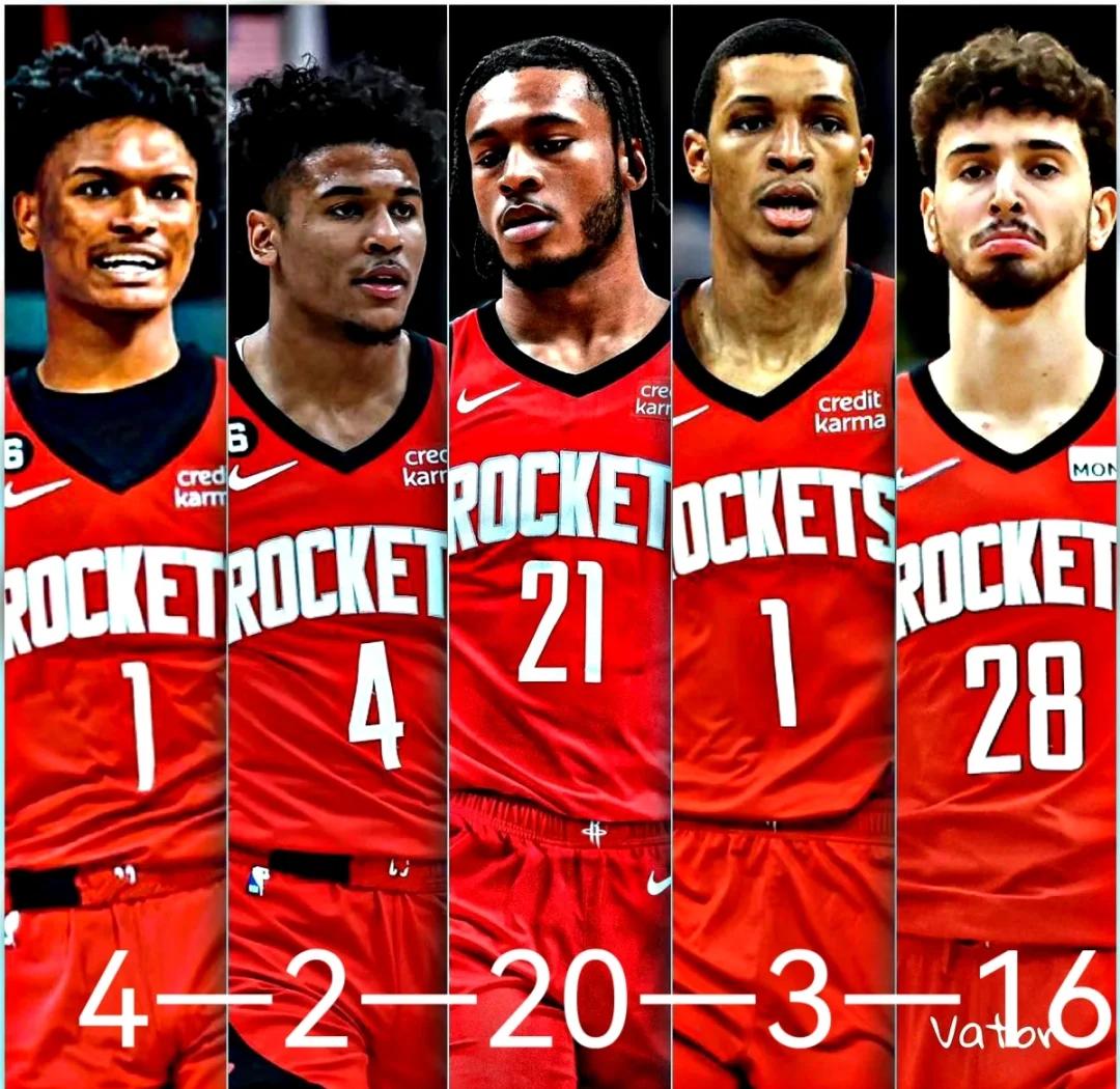 国乒多人香港街头行！王曼昱大笑露齿：8连胜张本美和国乒唯一（国乒众将香港街头漫步！王曼昱笑露齿，对张本美和豪取8连胜成队内唯一）