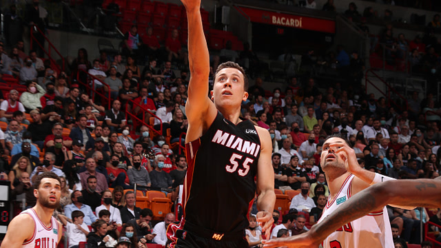 记者：兰克尔-泽经常在赛前要钱，首发迟迟不定也有他的原因（记者曝：兰克尔-泽赛前频要钱，首发迟迟未定与其有关）