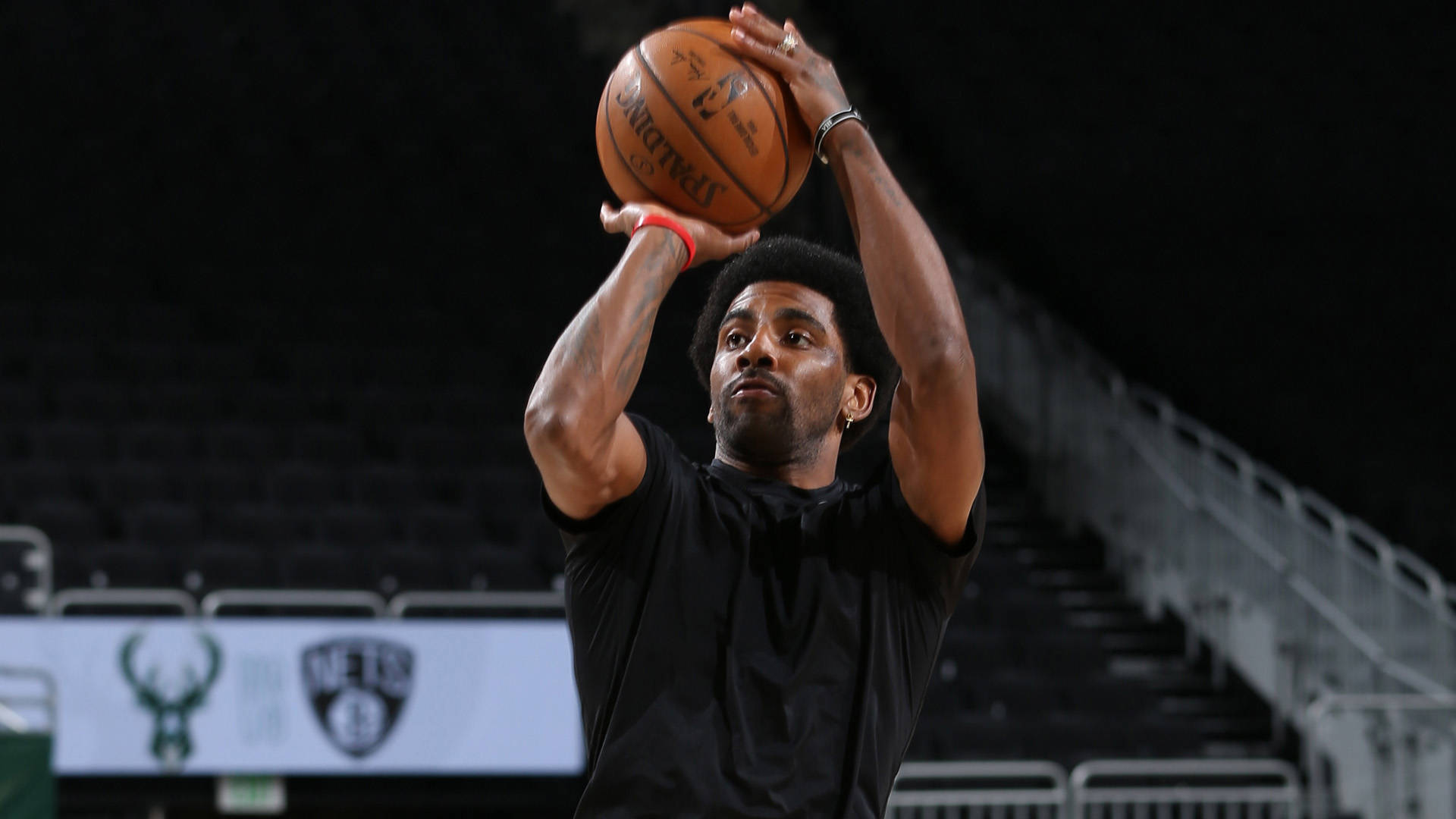 意甲媒体热议：在莱奥加盟米兰的七个赛季里，本赛季莱奥的表现最为出色！（意媒热议：加盟米兰七季，莱奥本季表现最出色）